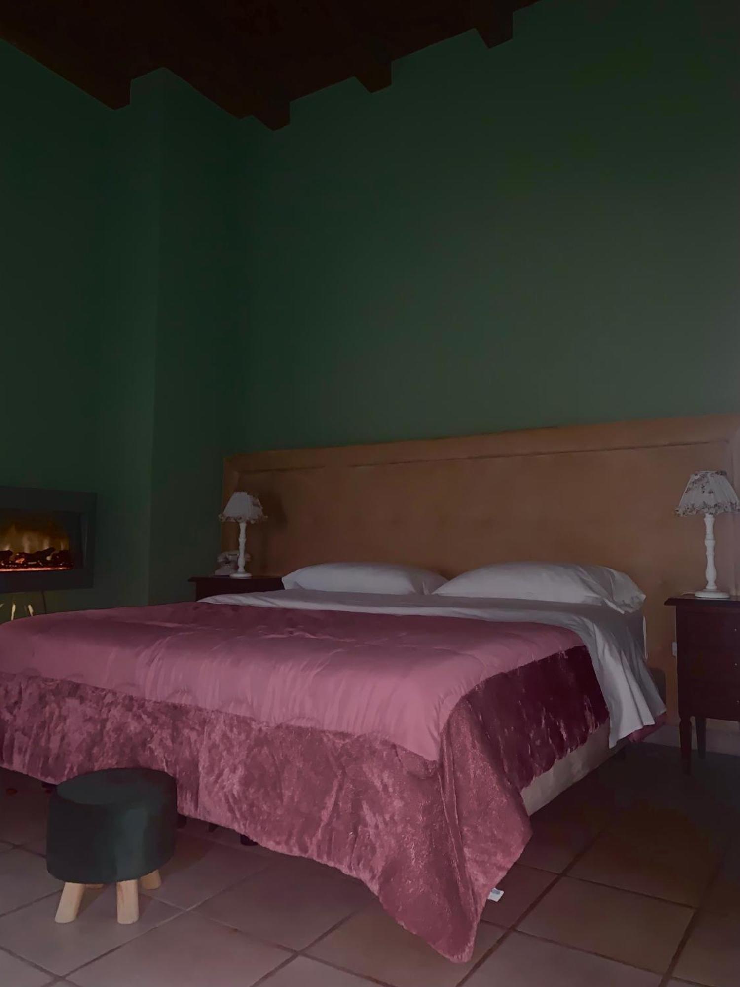 Boutique Hotel Palazzo Dei Vescovi Caserta Vecchia Esterno foto
