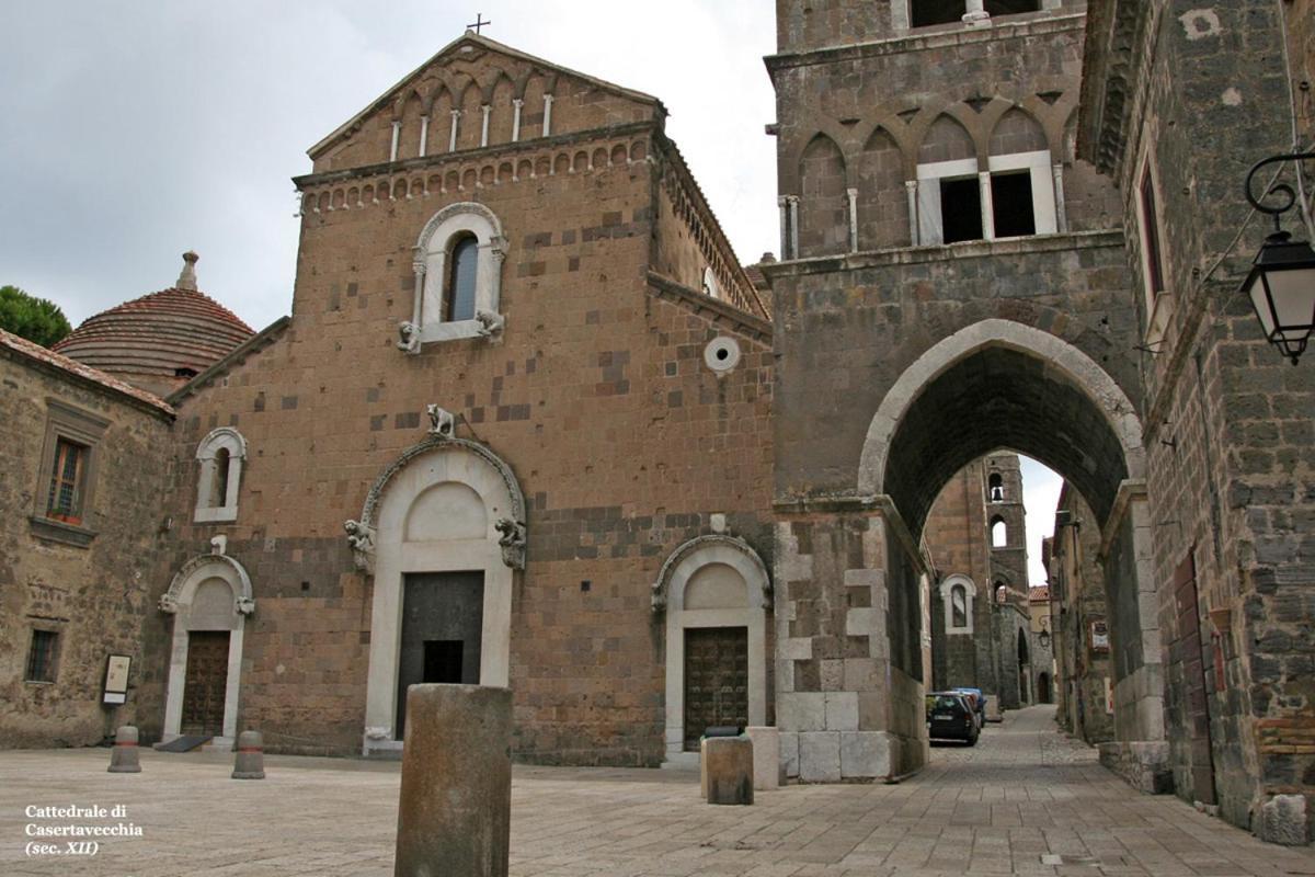 Boutique Hotel Palazzo Dei Vescovi Caserta Vecchia Esterno foto